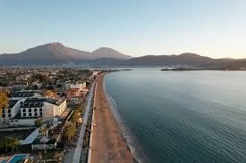 geniş bagajlı izmir havalimanı fethiye transfer aracı.